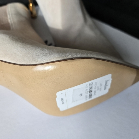 BRAND NEW. BALMAIN bootie - Picture 2 of 7